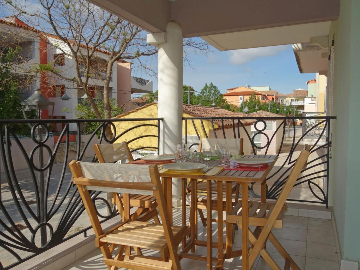 Apartment Le Madrilene By Interhome Saint-Cyr-sur-Mer Exterior foto